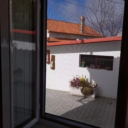 Casa Da Ti Emília * Cardigos