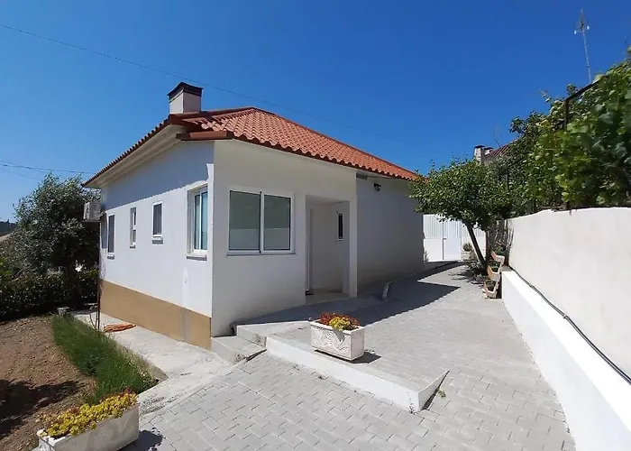 Casa Da Ti Emilia Hébergement de vacances Cardigos